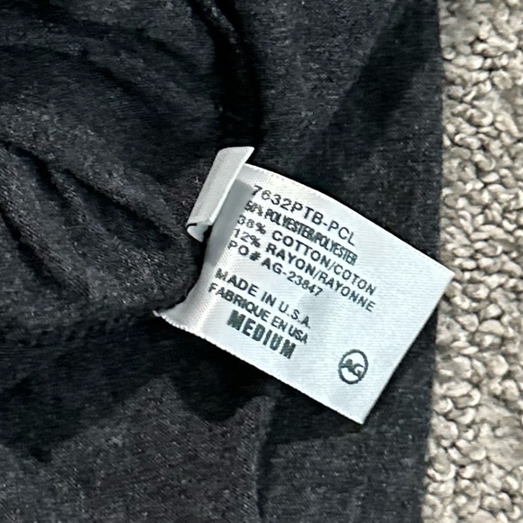 AG Adriano Goldschmied - Dark Grey V-Neck Short Sleeve T-Shirt - Size M - Picture 6 of 6